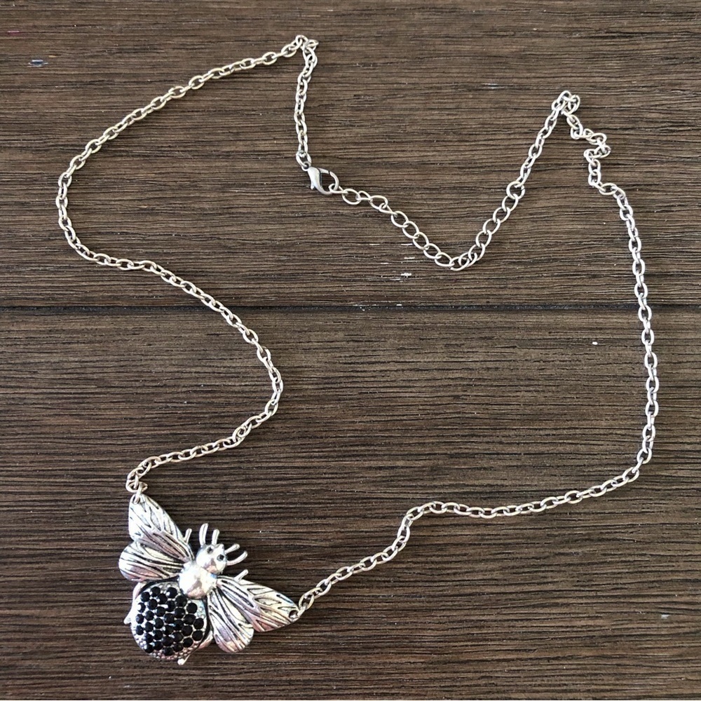 Sliver metal rhinestone bee necklace